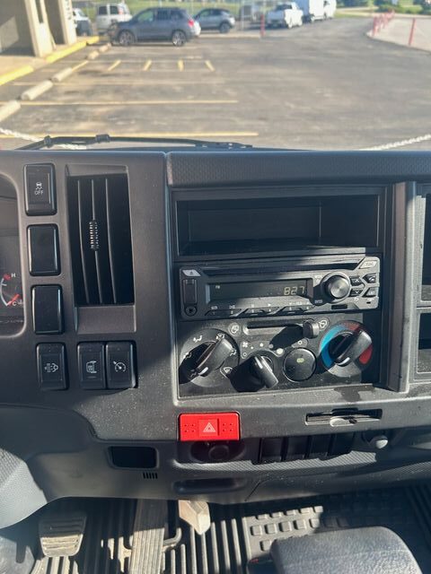 
								2023 Chevrolet 5500XD LCF full									