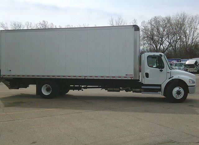 
								2022 Freightliner M2 106 full									