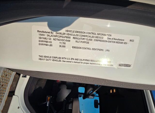 
								2023 Freightliner M2 106 full									