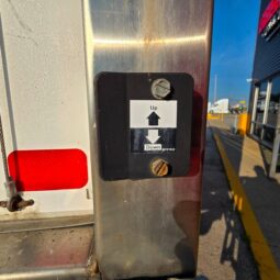 
										2023 Freightliner M2 106 full									