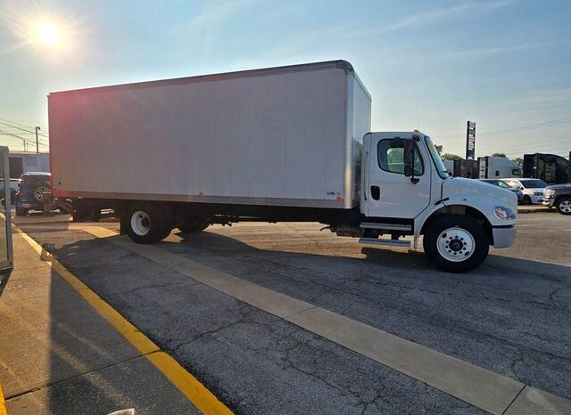 
								2023 Freightliner M2 106 full									