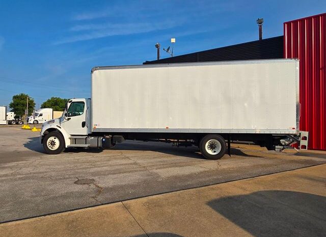 
								2023 Freightliner M2 106 full									