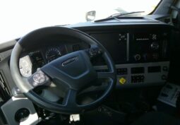 
										2020 Freightliner Cascadia 126 full									