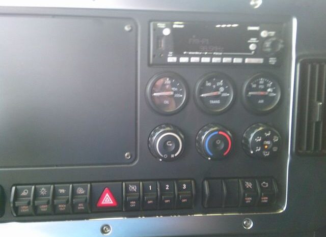 
								2022 Western Star 49XSLP sleeper full									