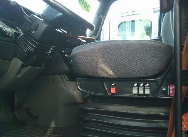 
								2019 International LT625 full									