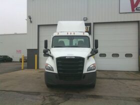 2020 Freightliner CA126DC daycab