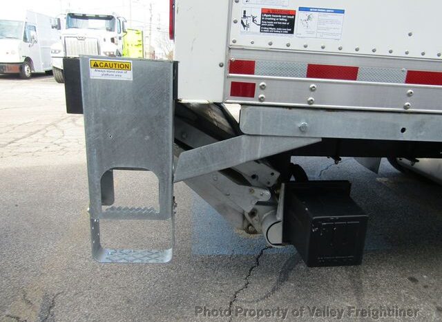 
								2023 Chevrolet 5500 LCF full									