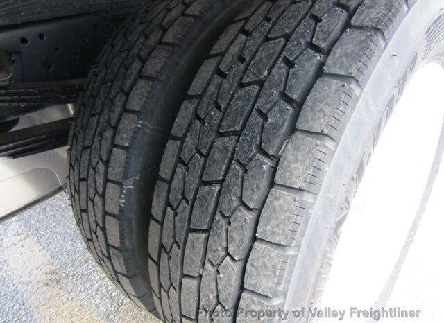 
								2023 Chevrolet 5500 LCF full									