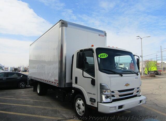 
								2023 Chevrolet 5500 LCF full									