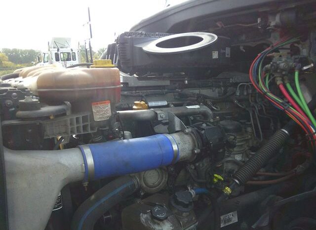 
								2020 Freightliner CA126SLP sleeper full									