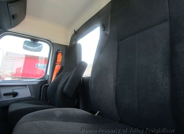 
								2021 Freightliner CASCADIA 116 full									