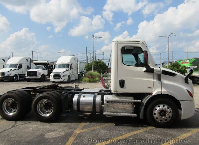 
								2021 Freightliner CASCADIA 116 full									