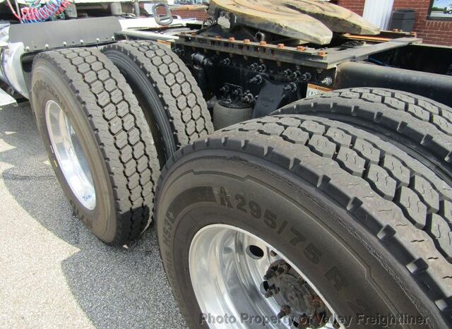 
								2021 Freightliner CASCADIA 116 full									