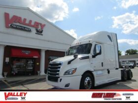 2021 Freightliner CASCADIA 126