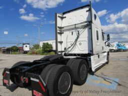 
										2021 Freightliner CASCADIA 126 full									