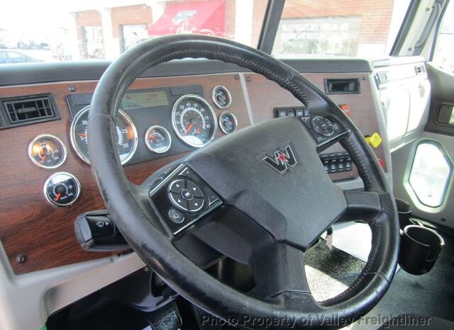 
								2020 Western Star 5700XE full									