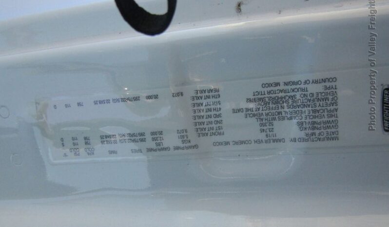 
								2020 Freightliner CASCADIA 126 full									