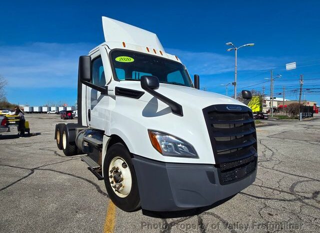 
								2020 Freightliner CASCADIA 126 full									