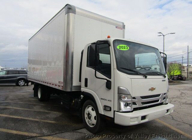 
								2023 Chevrolet 5500 LCF full									