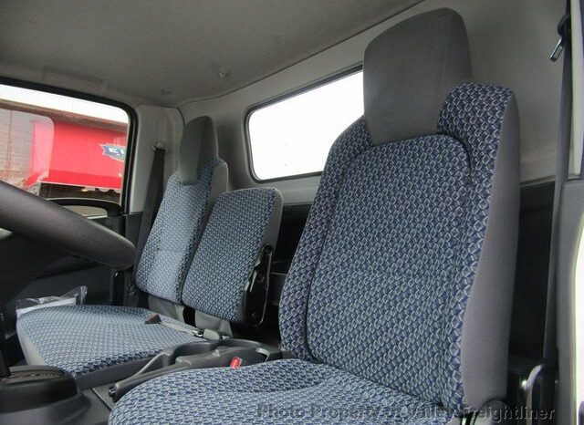 
								2023 Chevrolet 5500 LCF full									