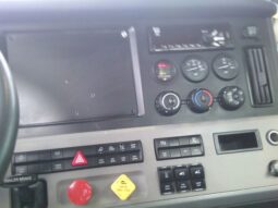 
										2021 Freightliner CA126DC daycab full									