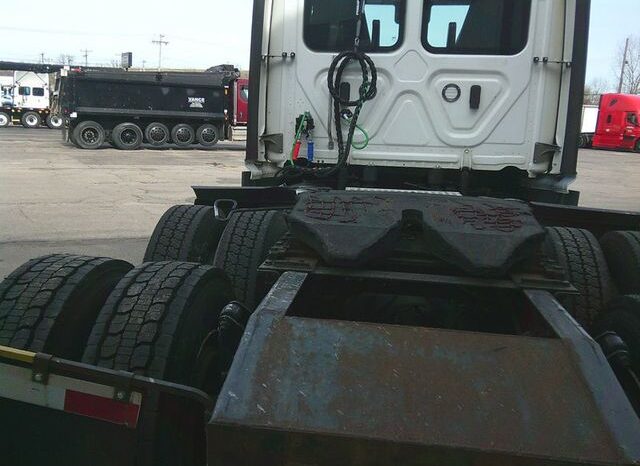 
								2021 Freightliner CA126DC daycab full									