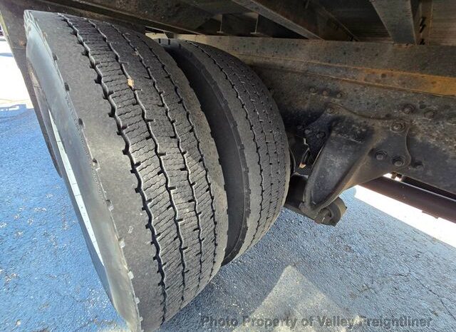 
								2023 Freightliner M2-106 full									