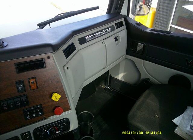 
								2020 Western Star 5700XE full									