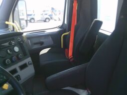 
										2020 Freightliner CA126DC daycab full									