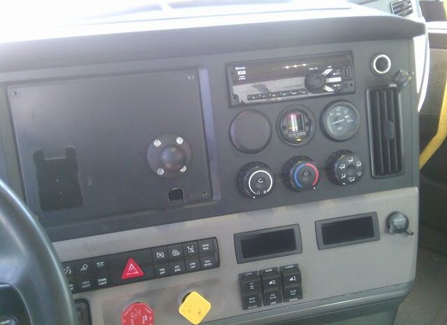 
								2020 Freightliner CA126DC daycab full									