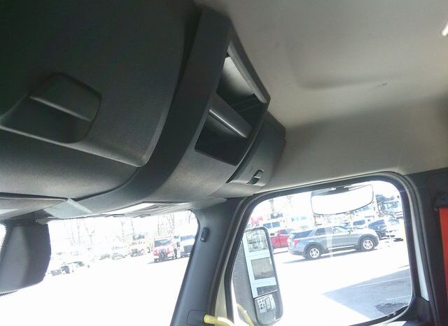 
								2020 Freightliner CA126DC daycab full									