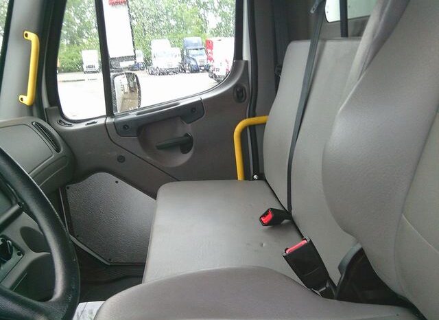 
								2024 Freightliner M2-106 full									