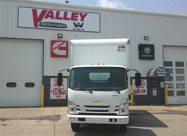 
								2023 Chevrolet 5500XD full									