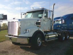 
										2022 Freightliner 122SD full									