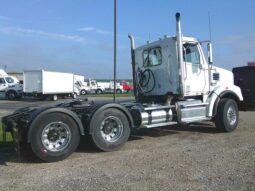 
										2022 Freightliner 122SD full									