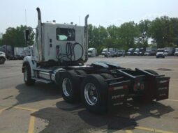 
										2022 Freightliner 122SD full									