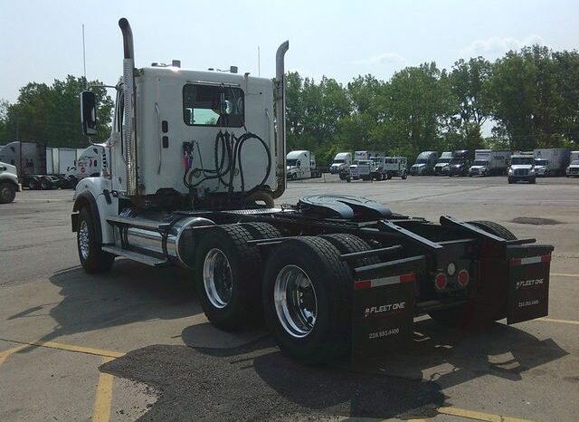 
								2022 Freightliner 122SD full									