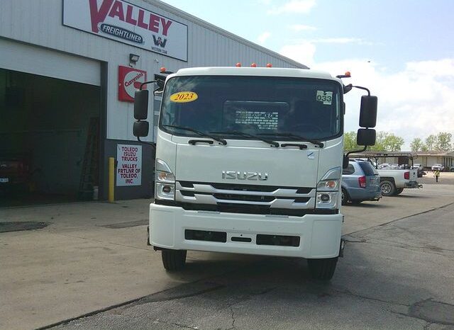 
								2023 Isuzu FTR full									