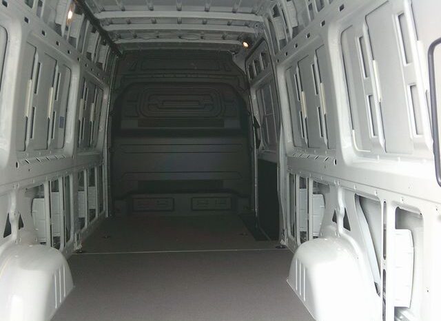 
								2025 Mercedes-Benz Sprinter Cargo Van full									