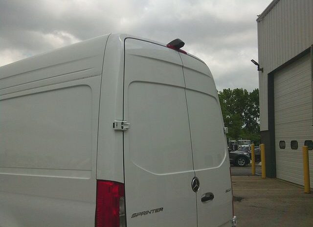 
								2025 Mercedes-Benz Sprinter Cargo Van full									