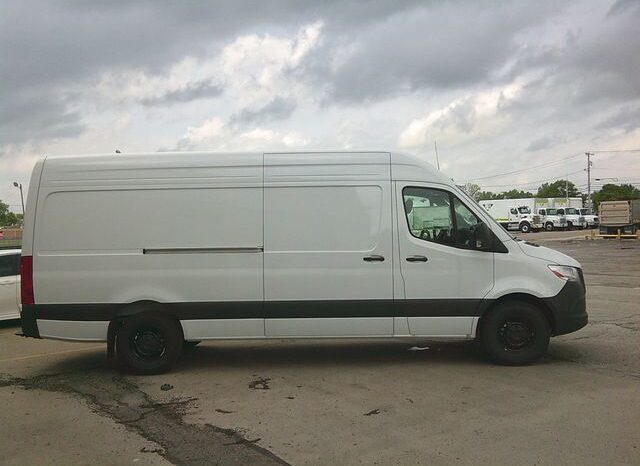 
								2025 Mercedes-Benz Sprinter Cargo Van full									