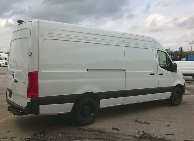 
								2025 Mercedes-Benz Sprinter Cargo Van full									