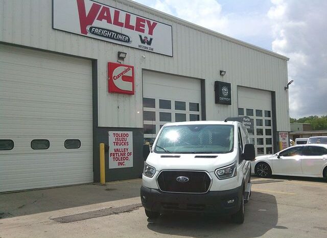 
								2023 Ford Transit Cargo Van full									