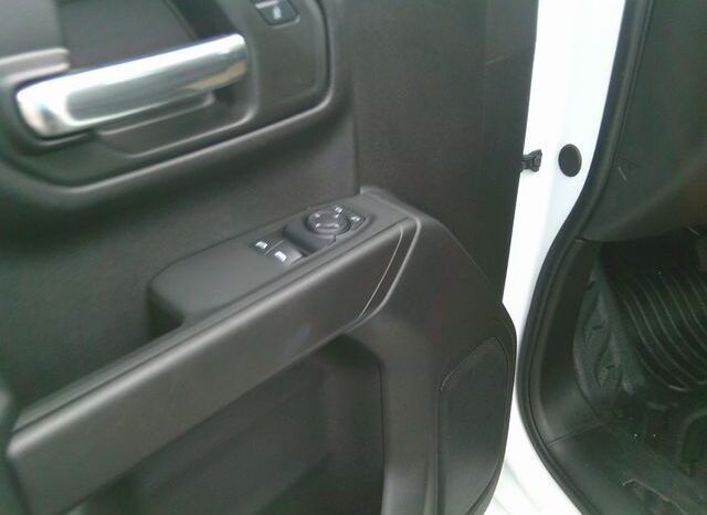 
								2024 Chevrolet Silverado 1500 full									