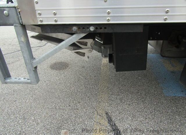 
								2023 GMC 5500 LCF full									