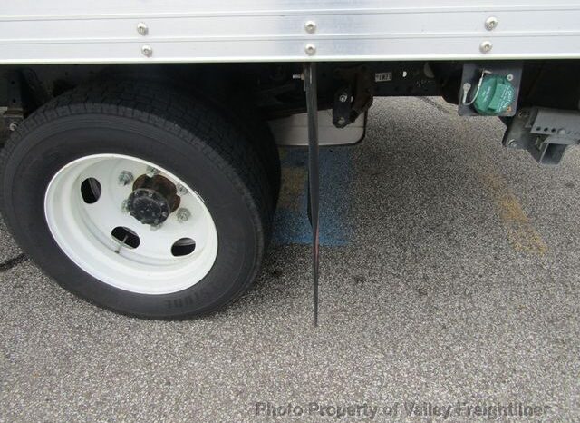 
								2023 GMC 5500 LCF full									