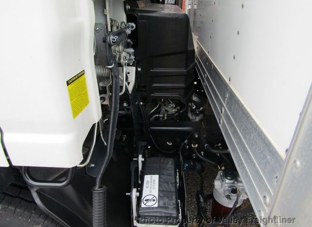 
								2023 GMC 5500 LCF full									