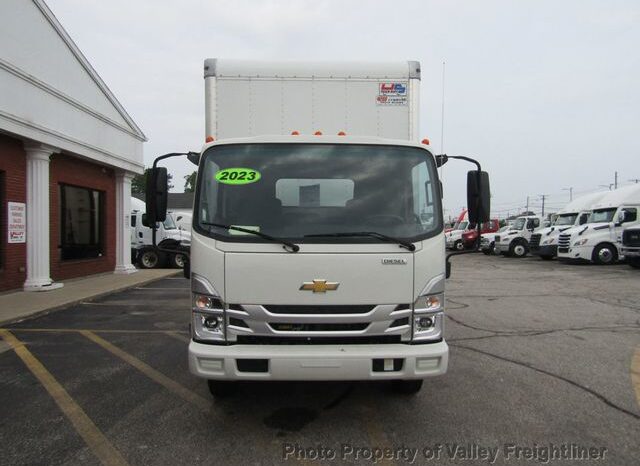 
								2023 GMC 5500 LCF full									