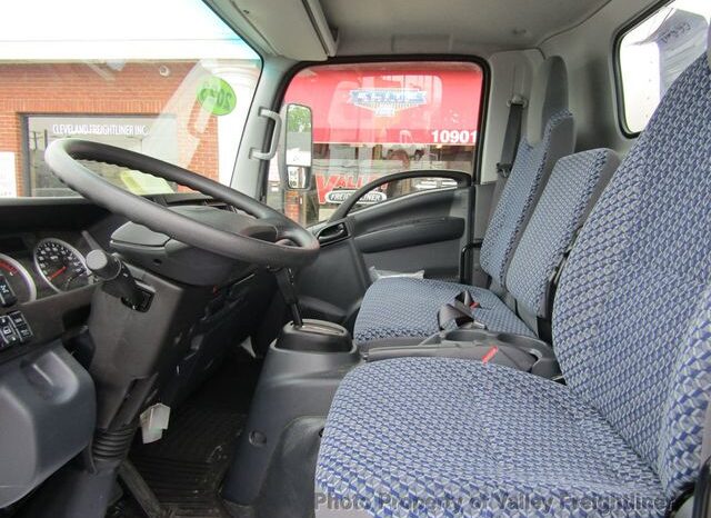 
								2023 GMC 5500 LCF full									