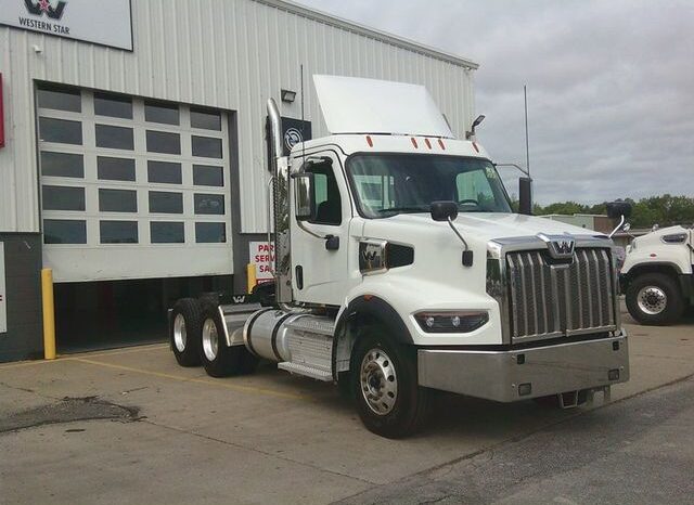
								2023 Western Star 49X full									